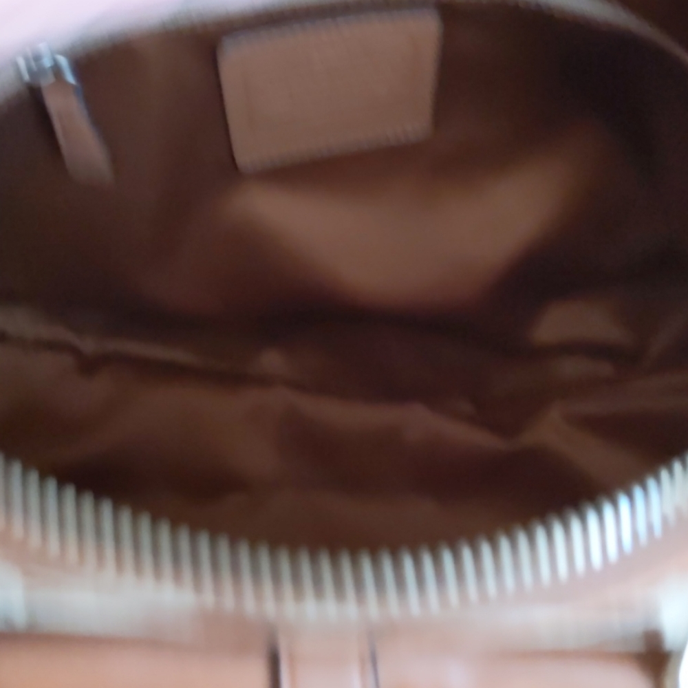 Handbag - Picture 3 of 6